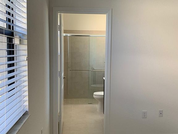 4th image of 2780 Campbell Dr