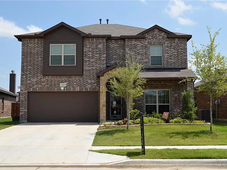 15628 Carlton Oaks Dr — Photo 1
