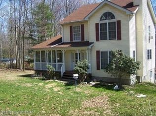 8 Dancing Ridge Rd, East Stroudsburg, PA 18302