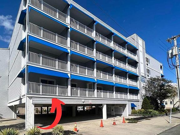 2nd image of 1008 Wesley Ave #201