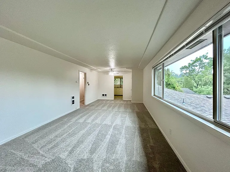 3753 SE Brooklyn St #&-3737 — Photo 5