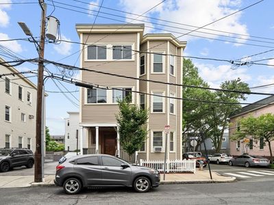 464 Windsor St #3, Cambridge, MA, 02141