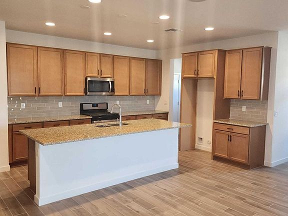 2nd image of 17852 W Thistle Landing Dr