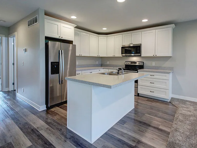 298 Northwest Xing — Photo 8
