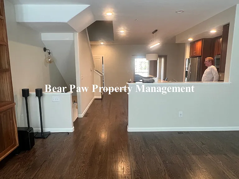 423 S Reed Ct — Photo 5