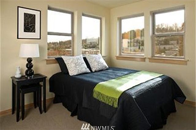 2nd image of 827 Hiawatha Place S #208
