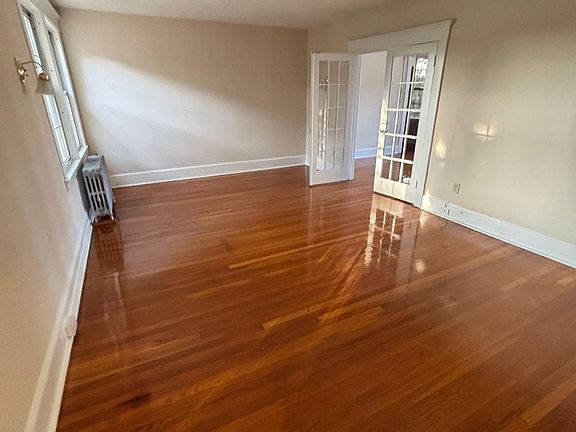 2nd image of 136 Elm St #6