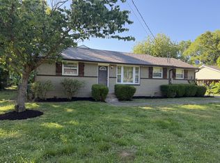 340 Foxglove Dr, Nashville, TN 37211