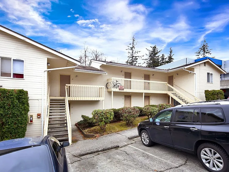 2303 Taylor Ave — Photo 27