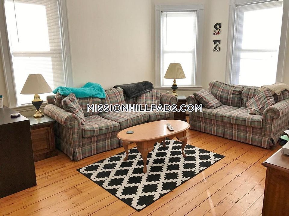 2nd image of 70 Calumet St #Ua1