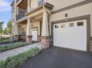 17051 SW Appledale Rd #203, Beaverton, OR 97008