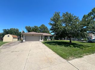 2812 SW Stutley Rd, Topeka, KS 66614