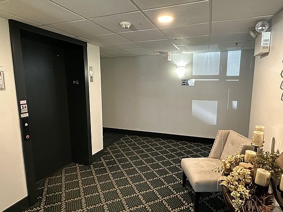 3rd image of 613 Brandon Rd