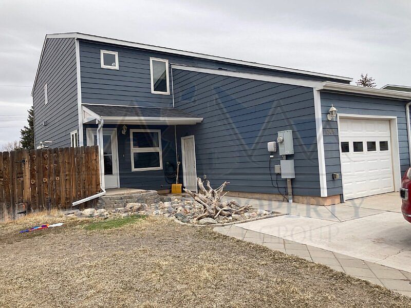 1st image of 1205 Boswell Dr