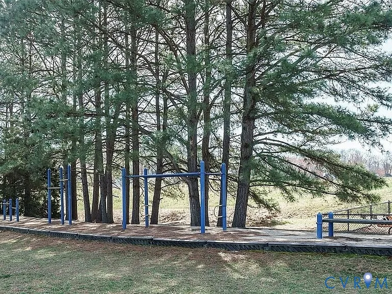 7806 Fern Hollow Dr — Photo 31