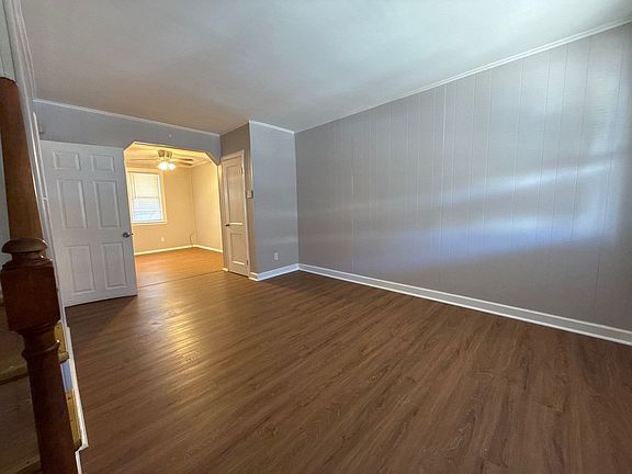 2nd image of 333 N Grantley St