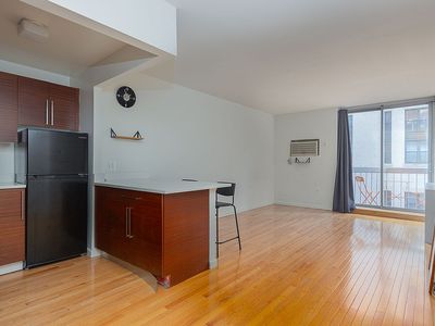 184 Thompson St APT 4J, New York, NY, 10012