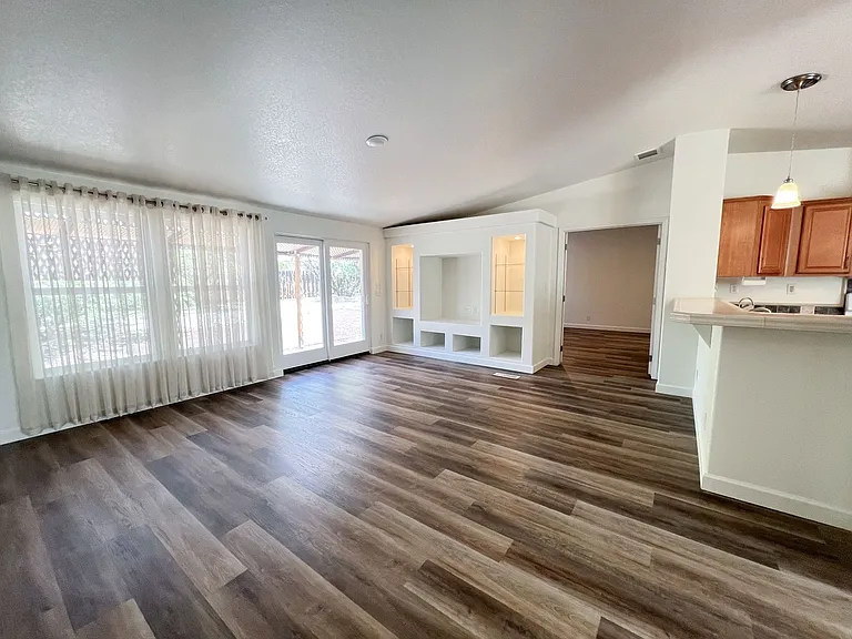 10830 E Oak Creek Trl — Photo 9