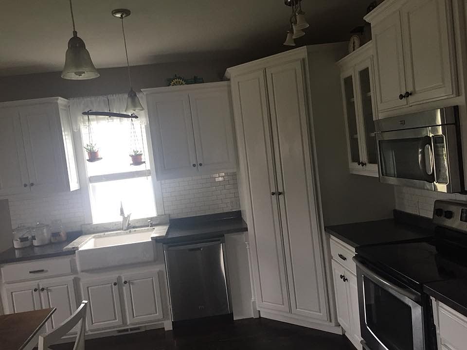 1st image of 103 Linn St