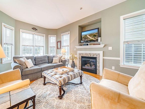 3rd image of 1436 Central Ave #1436