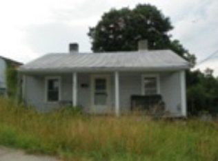 806 South St, Martinsville, VA 24112
