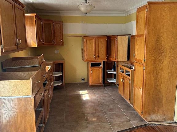 4th image of 3607 Palmtree Dr