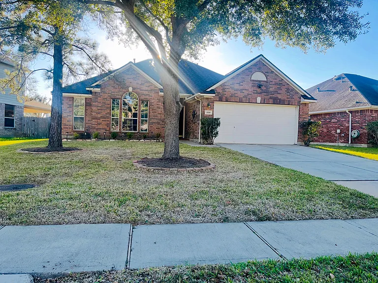 4918 Slate River Ln — Photo 1