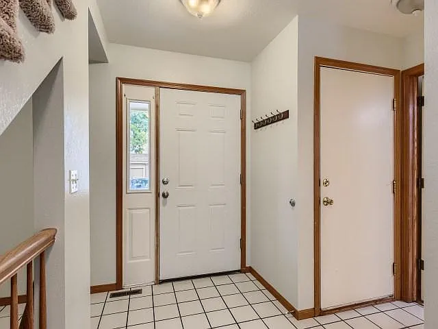 1637 Westbridge Dr #L4 — Photo 11