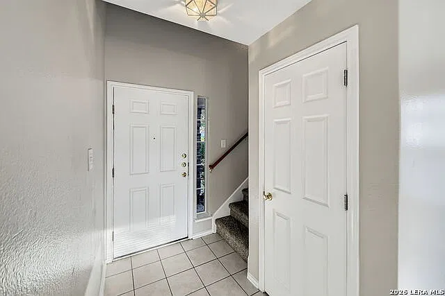 3 bed, 2.5 bath, 1539 sqft, $1,650 — Photo 2