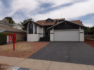 12137 Francis Scobee Dr, El Paso, TX 79936