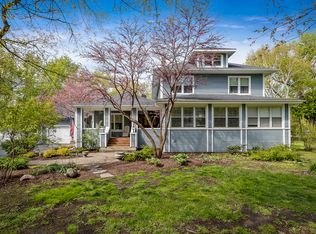 4N770 Powis Rd, Wayne, IL 60184