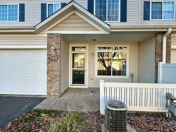 774 Maple Hills Dr APT H, Maplewood, MN 55117