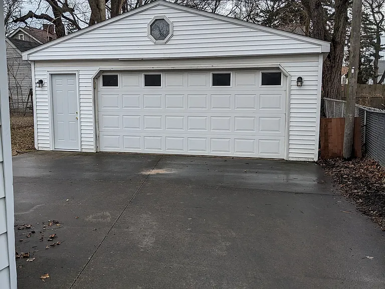3248 Meadowbrook Ct — Photo 3