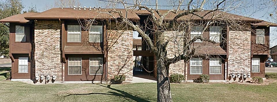 1st image of 900 Avenue J