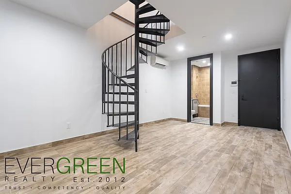 Rented by ERNY LLC | media 14