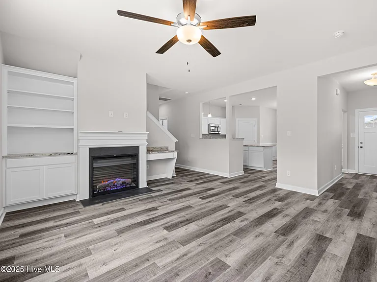 908 Freewoods Ct — Photo 9