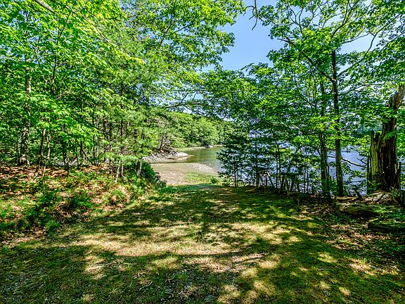 5th image of 25 Birch Island Lane