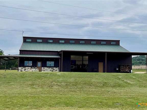 2nd image of 3259 Schumann Rd
