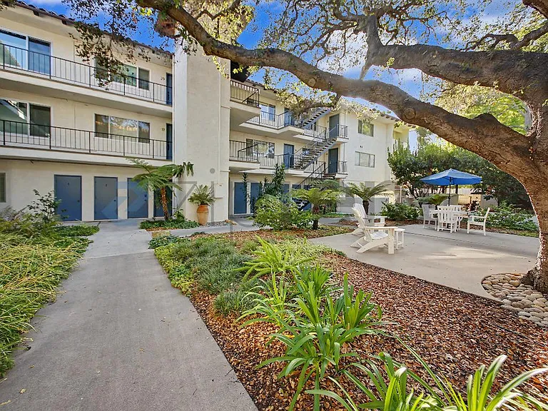 1701 Anacapa St #30 — Photo 1