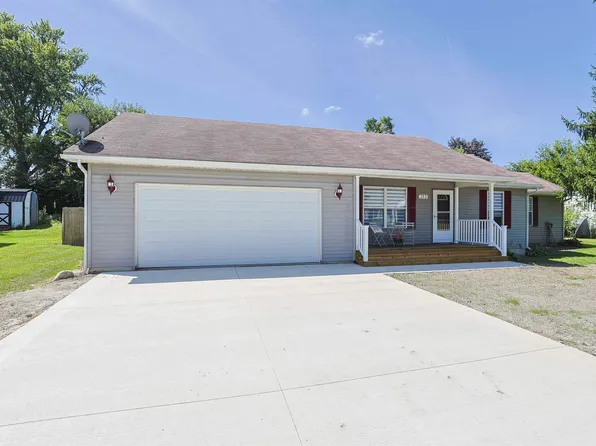213 S Grand St, Lakeville, IN 46536