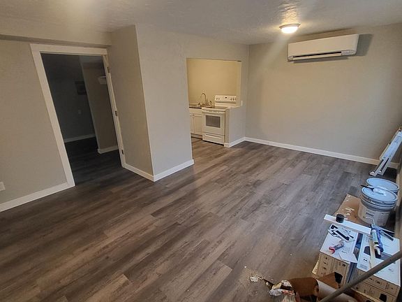 3rd image of 120 S Pine St #1