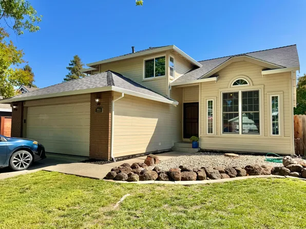 778 Oak Brook Dr, Vacaville, CA 95687