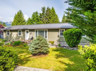 40195 Kintyre Dr, Squamish, BC V8B 0J6