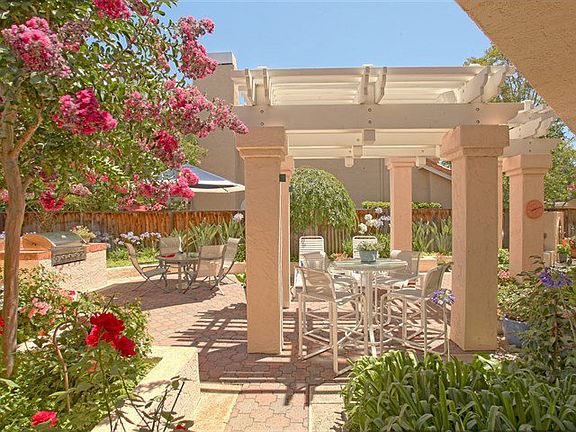 2nd image of 2211 Paseo Del Oro