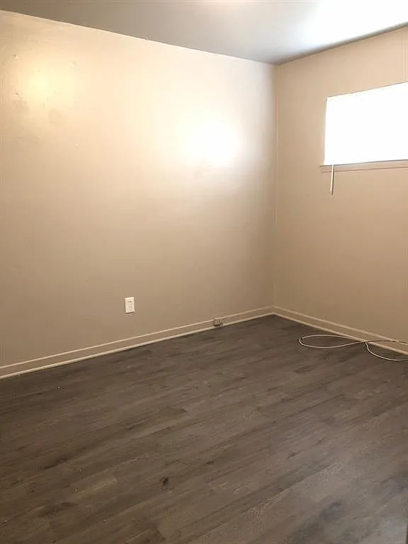 2 bed, 1.0 bath, 777 sqft, $825 — Photo 4