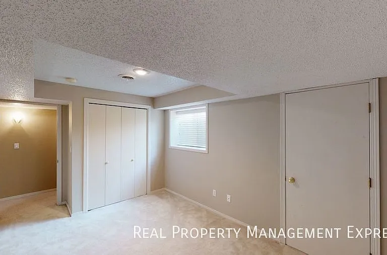305 E Pine Lake Dr — Photo 36