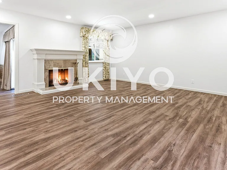 645 Keith Ct — Photo 6