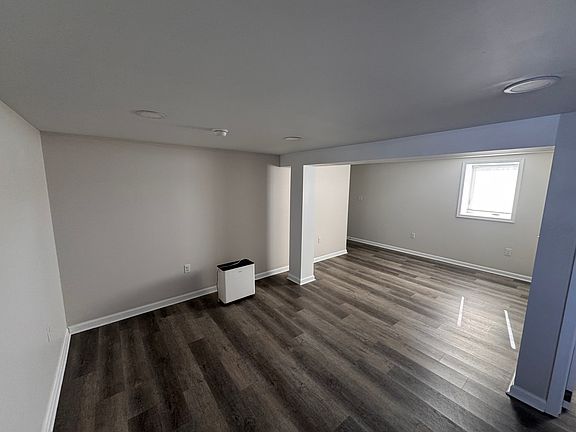 3rd image of 114 E Hoover St APT 3