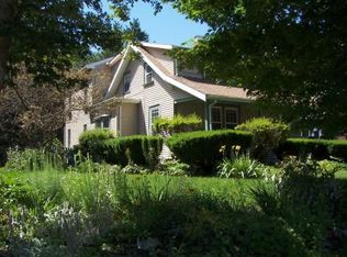 32 Woodlawn St, Randolph, MA 02368