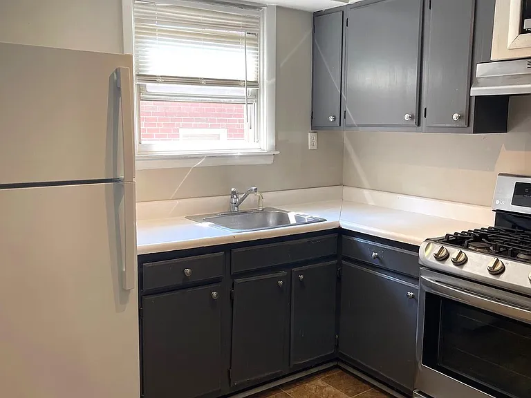 3330 Primrose Rd #1 — Photo 11